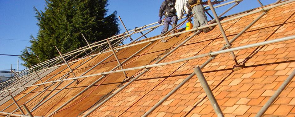 屋根のリフォーム中の写真