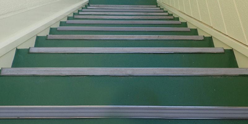 階段部分リフォーム後